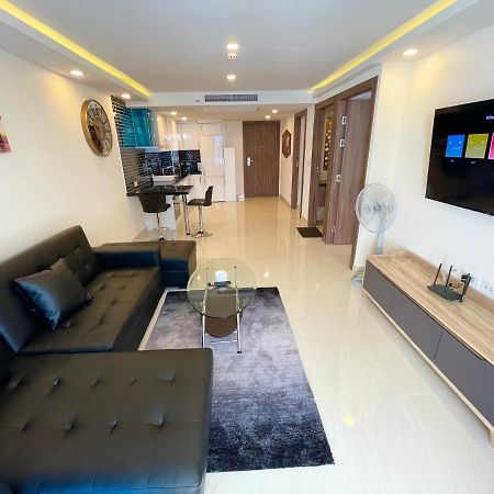 شقة Large Luxury, Pool View, Grand Avenue, Pattaya - 202 المظهر الخارجي الصورة