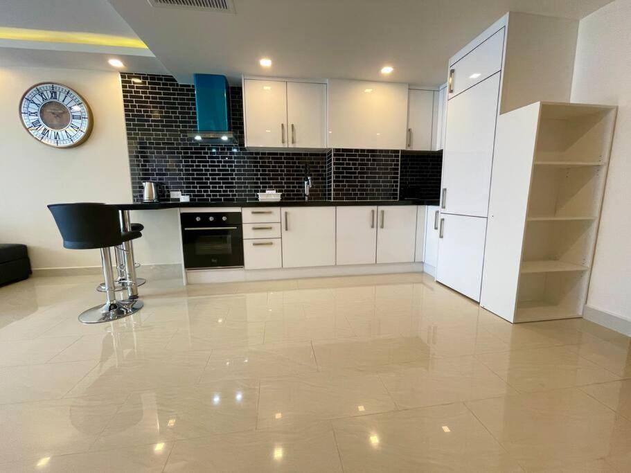 شقة Large Luxury, Pool View, Grand Avenue, Pattaya - 202 المظهر الخارجي الصورة