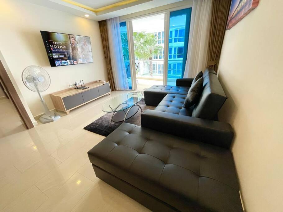 شقة Large Luxury, Pool View, Grand Avenue, Pattaya - 202 المظهر الخارجي الصورة