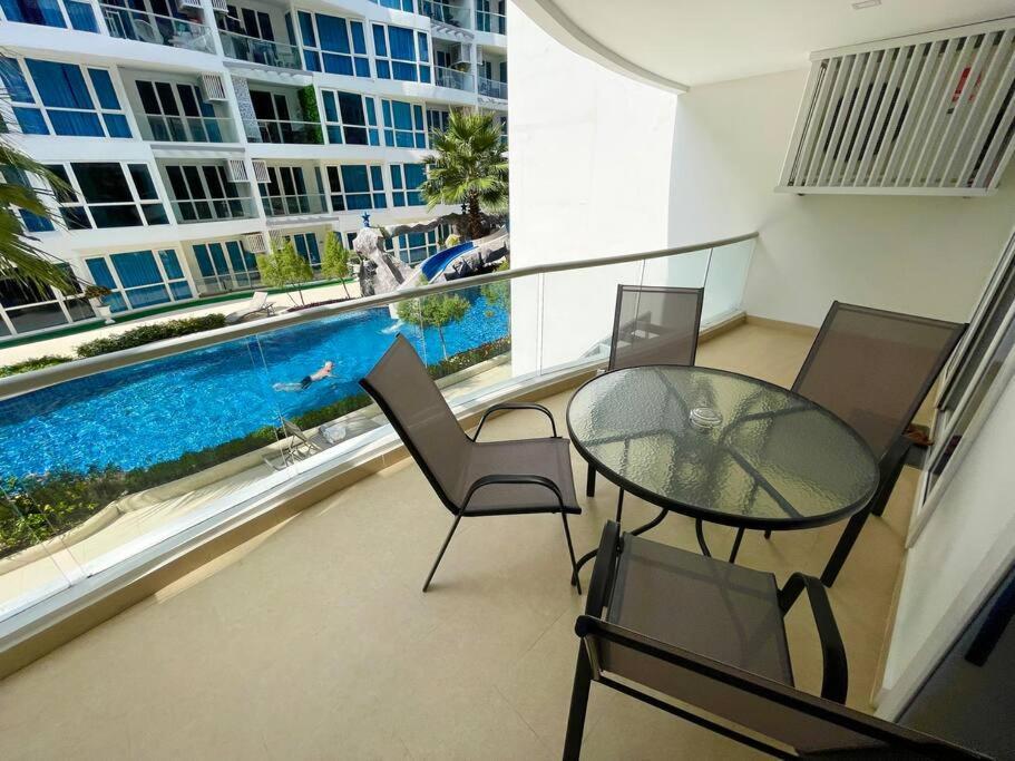 شقة Large Luxury, Pool View, Grand Avenue, Pattaya - 202 المظهر الخارجي الصورة
